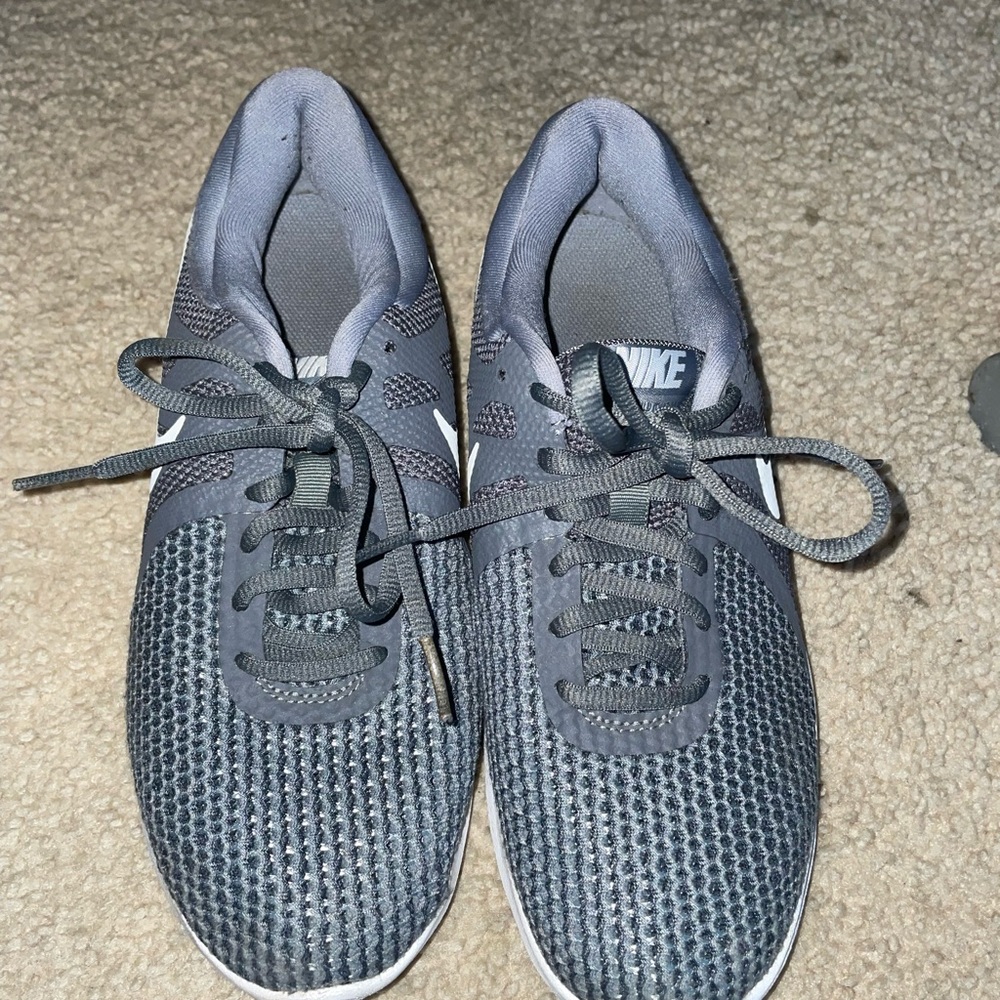 Women’s Nike walking shoe